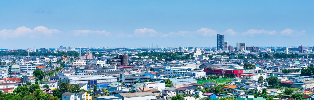 街の風景　青空　写真