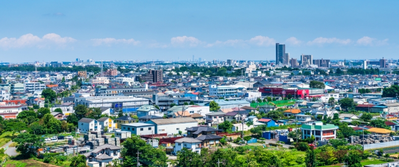 街の風景　青空　写真