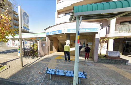 横浜市営地下鉄ブルーライン「三ツ沢上町」駅：約1270m<br>徒歩約16分