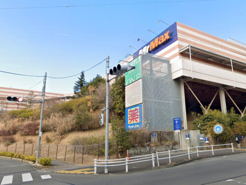 MrMax町田多摩境ショッピングセンター：約3000m<br>自転車約15分<br>車約8分