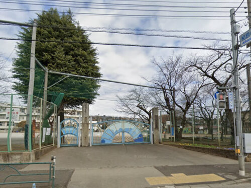 町田市立相原小学校：約700m<br>徒歩約9分